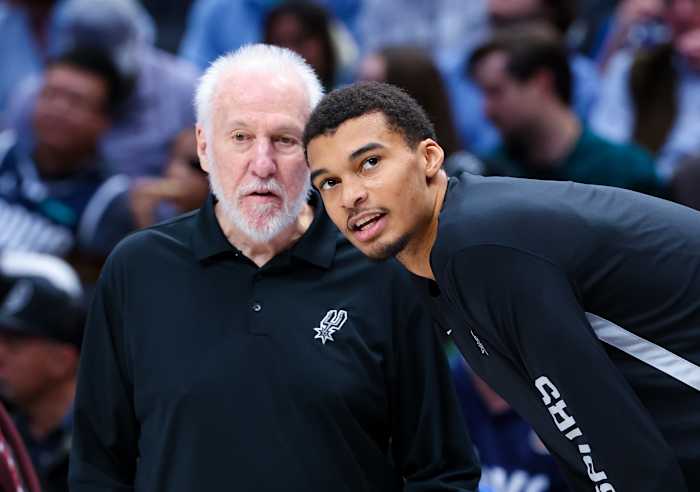 victor wembanyama gregg popovich 1